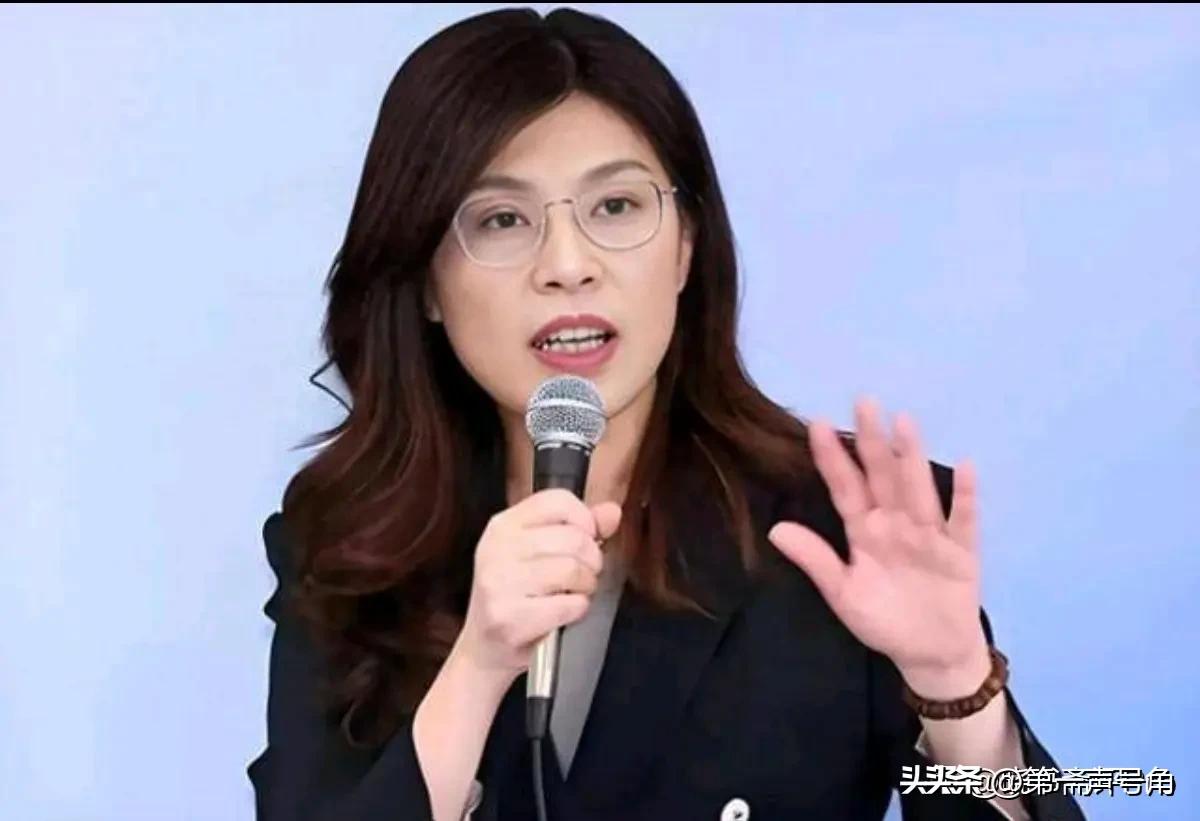 郑丽文再次就两岸关系进行表态！8月8日，根据岛内媒体报道，国民党主席郑丽文在接受