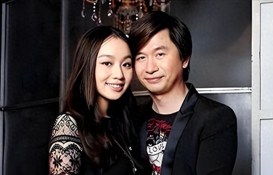 一个贪财、一个好色？60岁黄舒骏近况曝光，给所有人提了个醒
他的故事，更像是一个