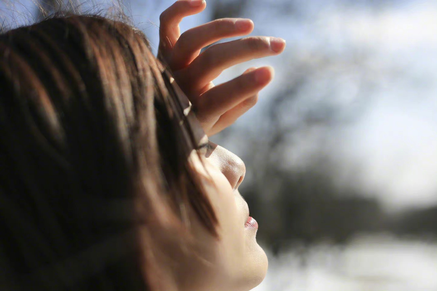 人生本来就没有相欠。别人对你付出，是因为别人欢喜。你对别人付出，是因为自己甘愿。
