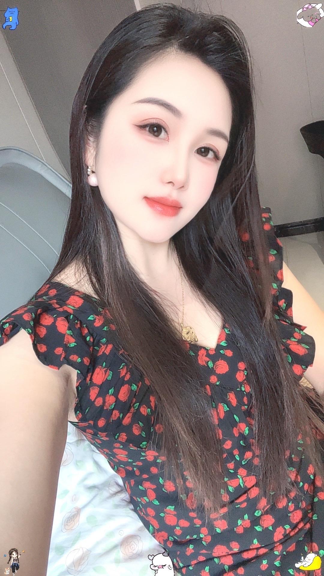 即使穿上了碎花裙，也做不了那娇滴滴的女子，更不懂POLO 衫的深情，死...