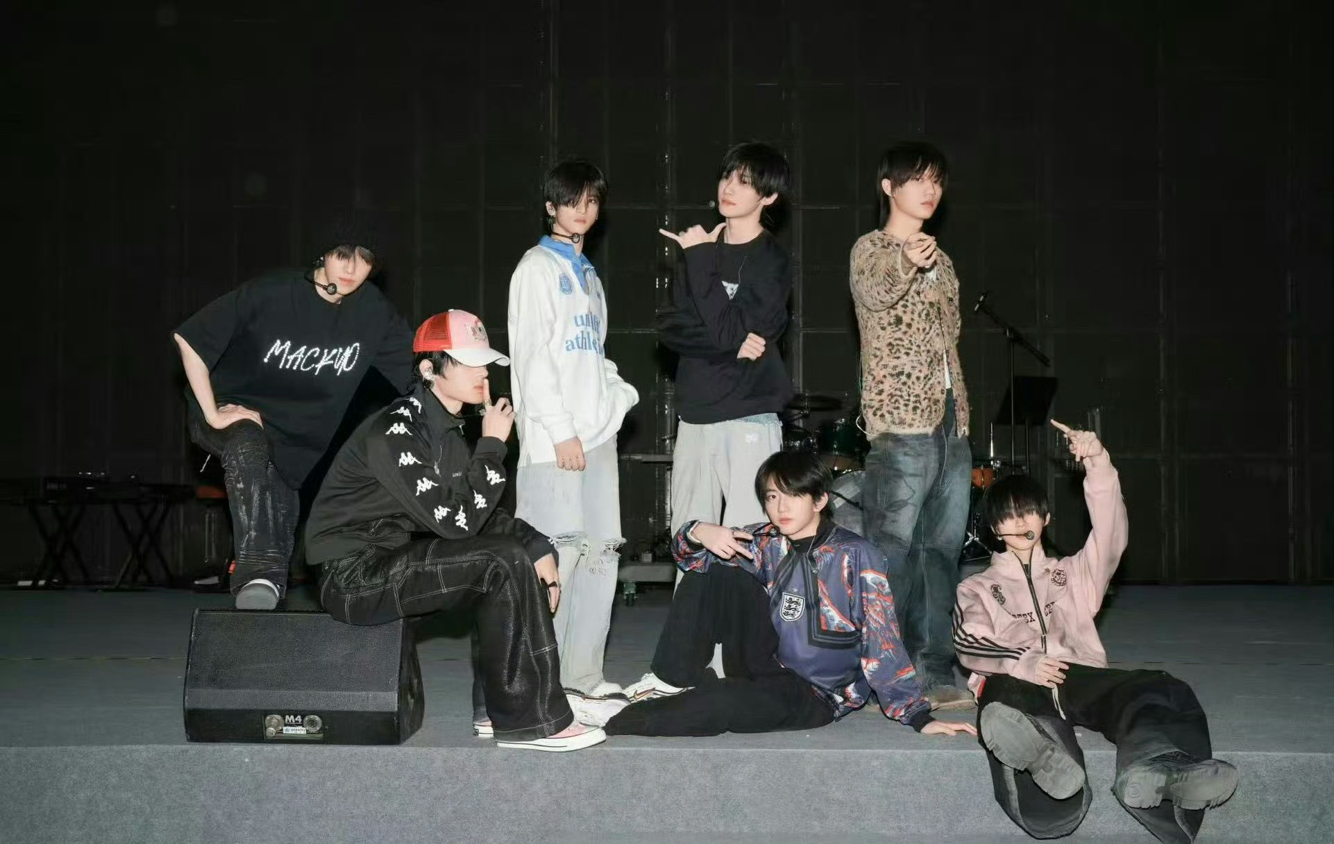 TF家族荣耀之战ready 舞台的号角即将吹响，成长的战役就此展开。三代同台，阵