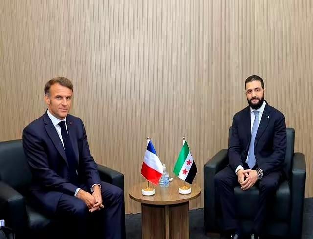 马克龙从来就不是好人，他是反犹主义者，他支持着哈马斯恐怖分子，支持着朱拉尼恐怖分