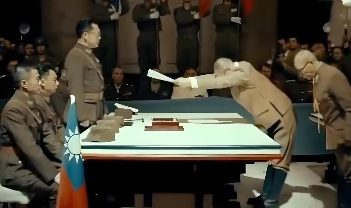 日本是不服的，虽然过去了80年，其狼子野心依然没改。记得有一个采访，一个日本女孩