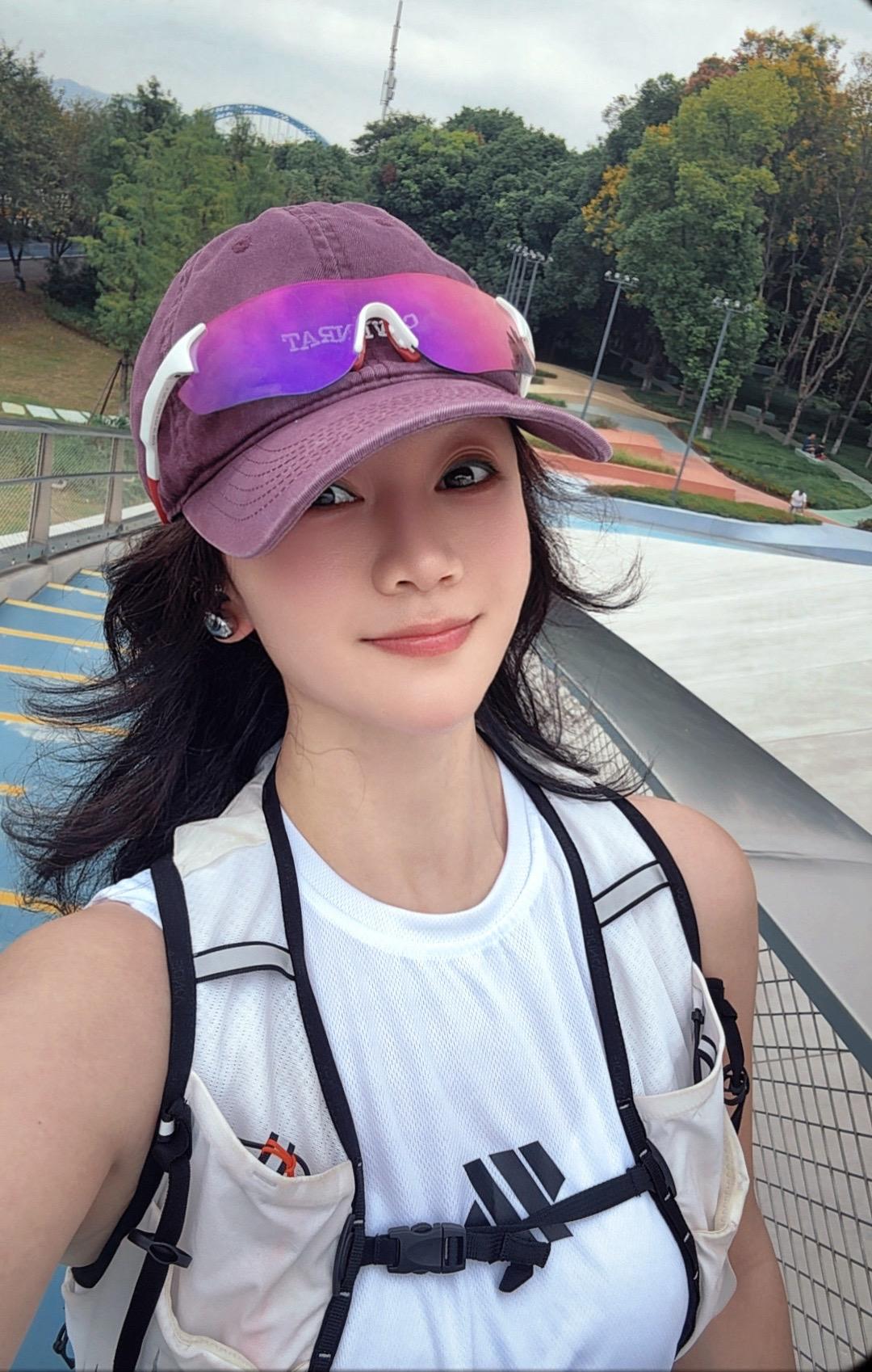 晨跑10公里🔚又到了户外运动的好季节🤎温度宜人 紫外线友好 😎舒服～