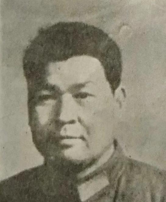 1972年，63军副军长余洪信，因欺负妇女，被连降三级，他气不过，竟在深夜持枪对