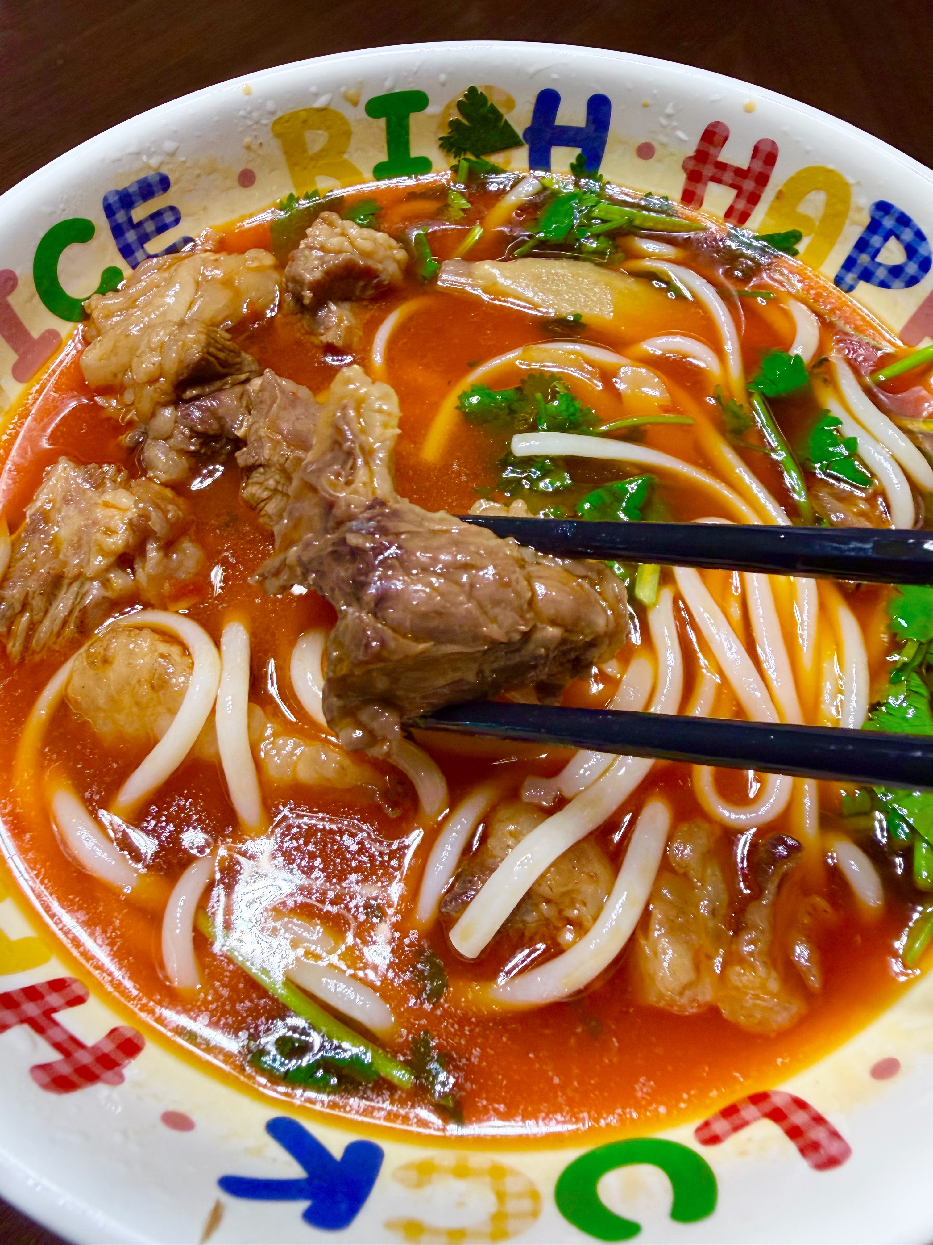 -自己做的牛腩米线🍜牛腩随便加～- 