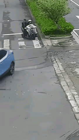 还好，出来的不是大货
要不然更惨