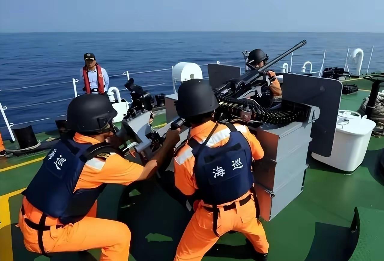 东沙海域发生激烈对峙，而且动手的还是"自己人"！
6月27日一早，东沙岛附近海面