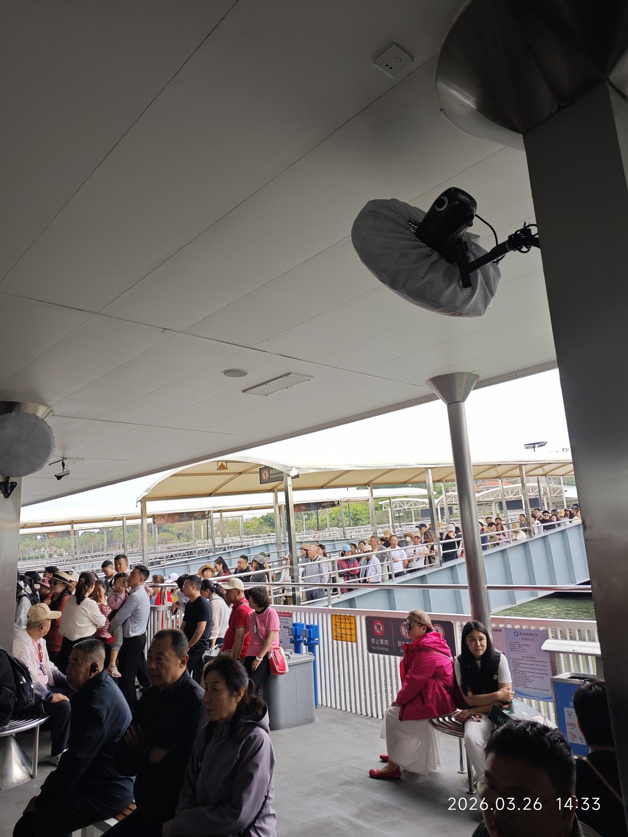 活了四十岁才知道中国还有姓烧的

在鼓浪屿登船的时候看到一个轮渡工作人员就是姓烧