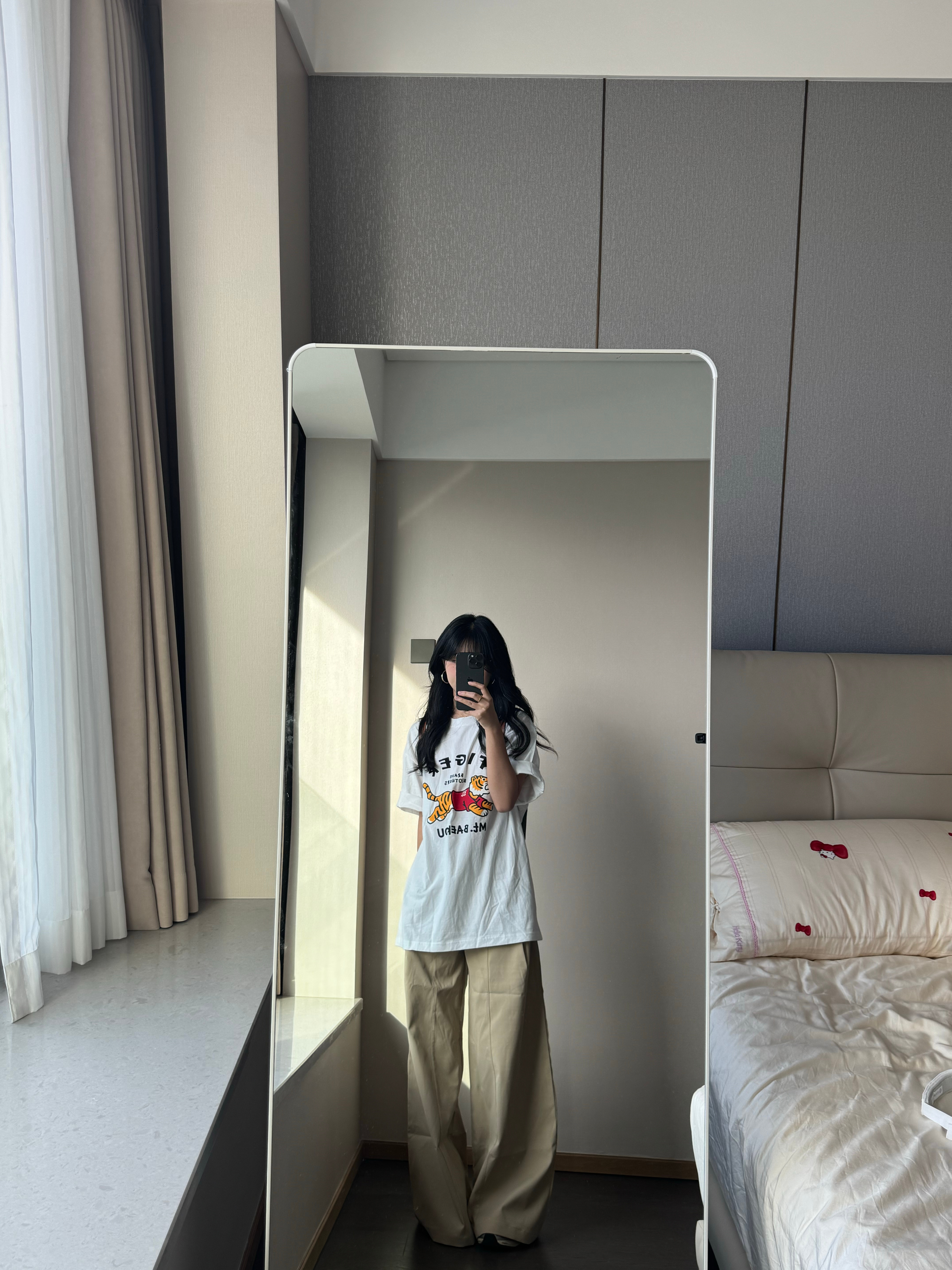 每次穿上韩代的衣服都想说一句：不愧是小韩的衣服🤝🏻穿上感觉就来了 ​​​