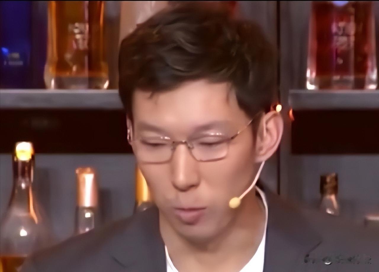 哈哈哈哈，周琦这是在说谁？

真没看出来，周琦其实还是挺实在一人。

解说骑士与