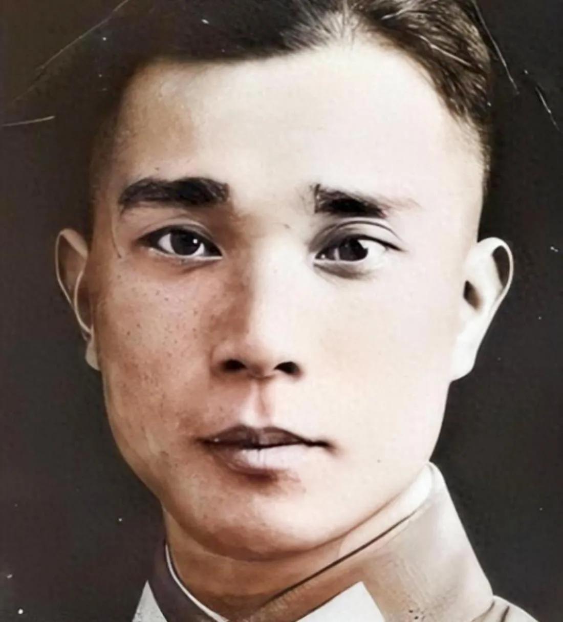 1949年，李默庵来到程潜家，说：“听说程主任要走起义之路，以救湖南？”程潜听罢