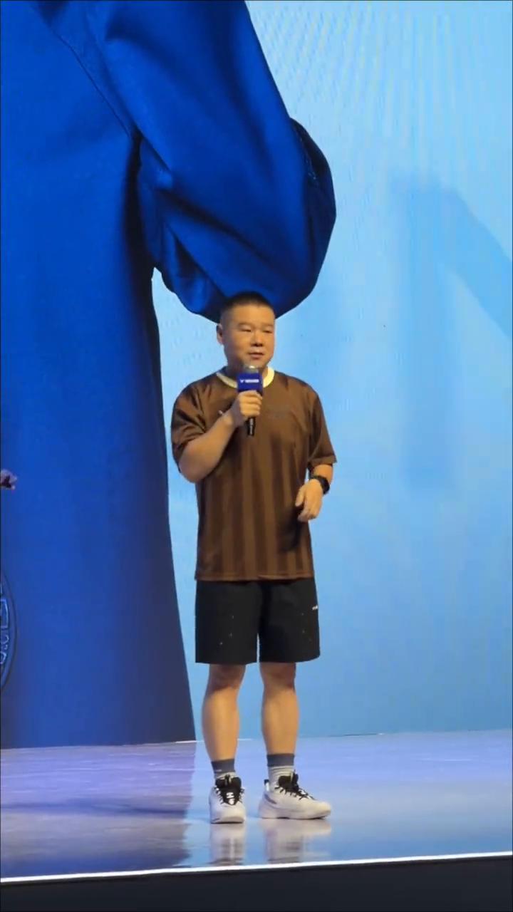 开单！你们也漂亮，过来来！你过来来！狂热的爱好者。几年前因为我先讲一下为什么喜欢