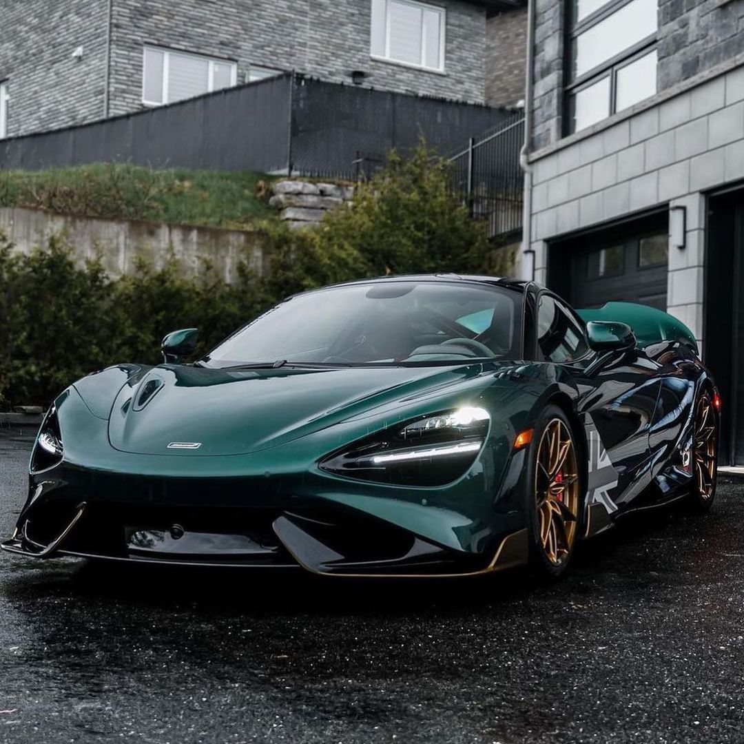 迈凯伦 765LT ​​​