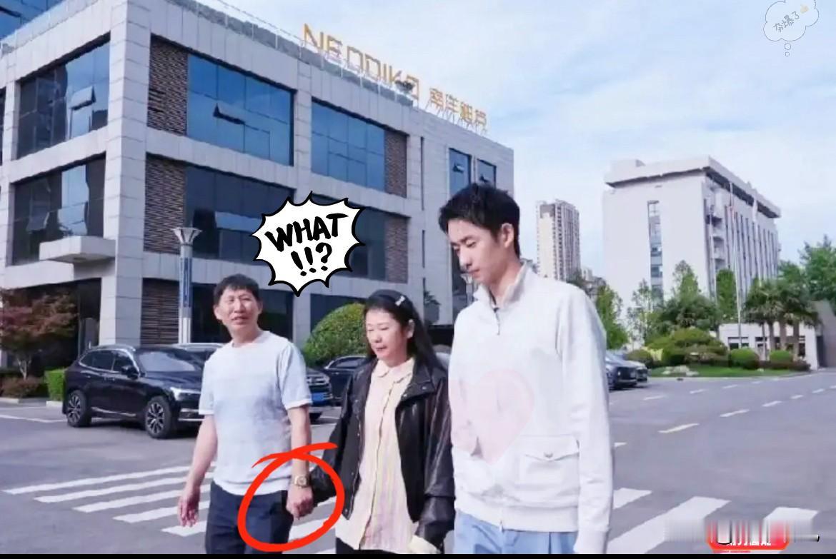这下彻底出名了，

全国人民都知道了！

斯诺克冠军吴宜泽，推了上百万的剪彩，夺