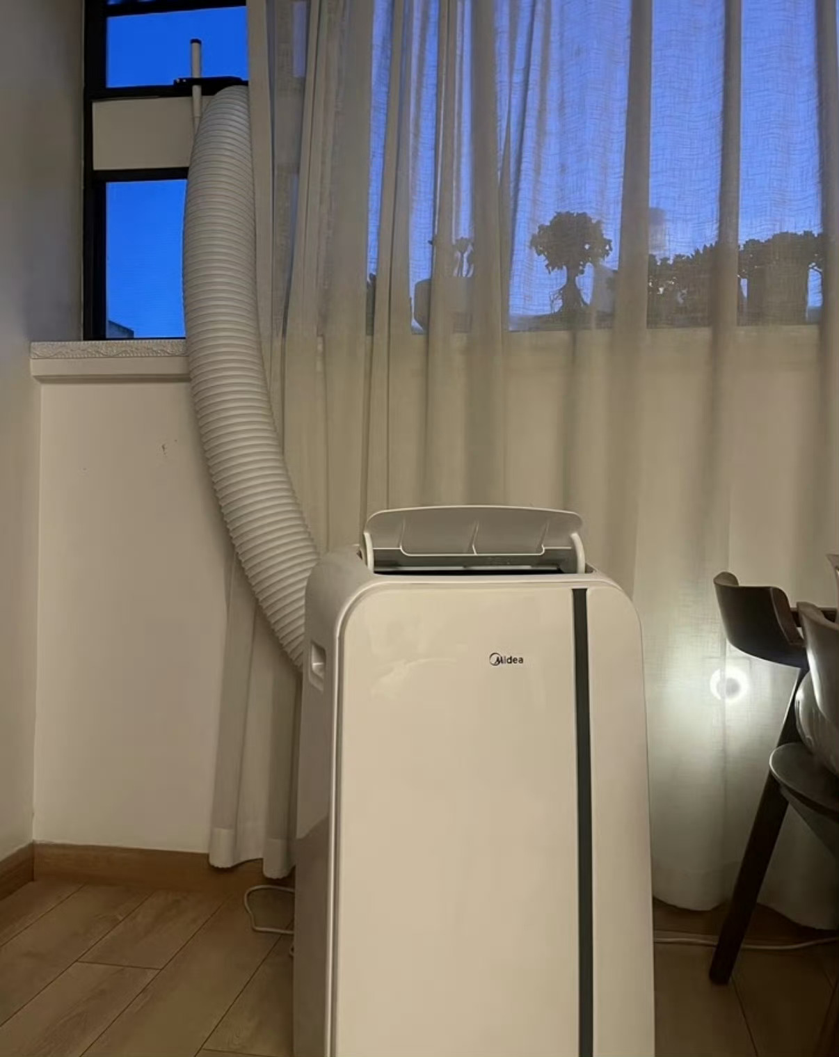 欧洲留子买空调的奇招全用闲鱼上了欧洲高温难熬，线下空调溢价还抢不到，海外华人扎堆
