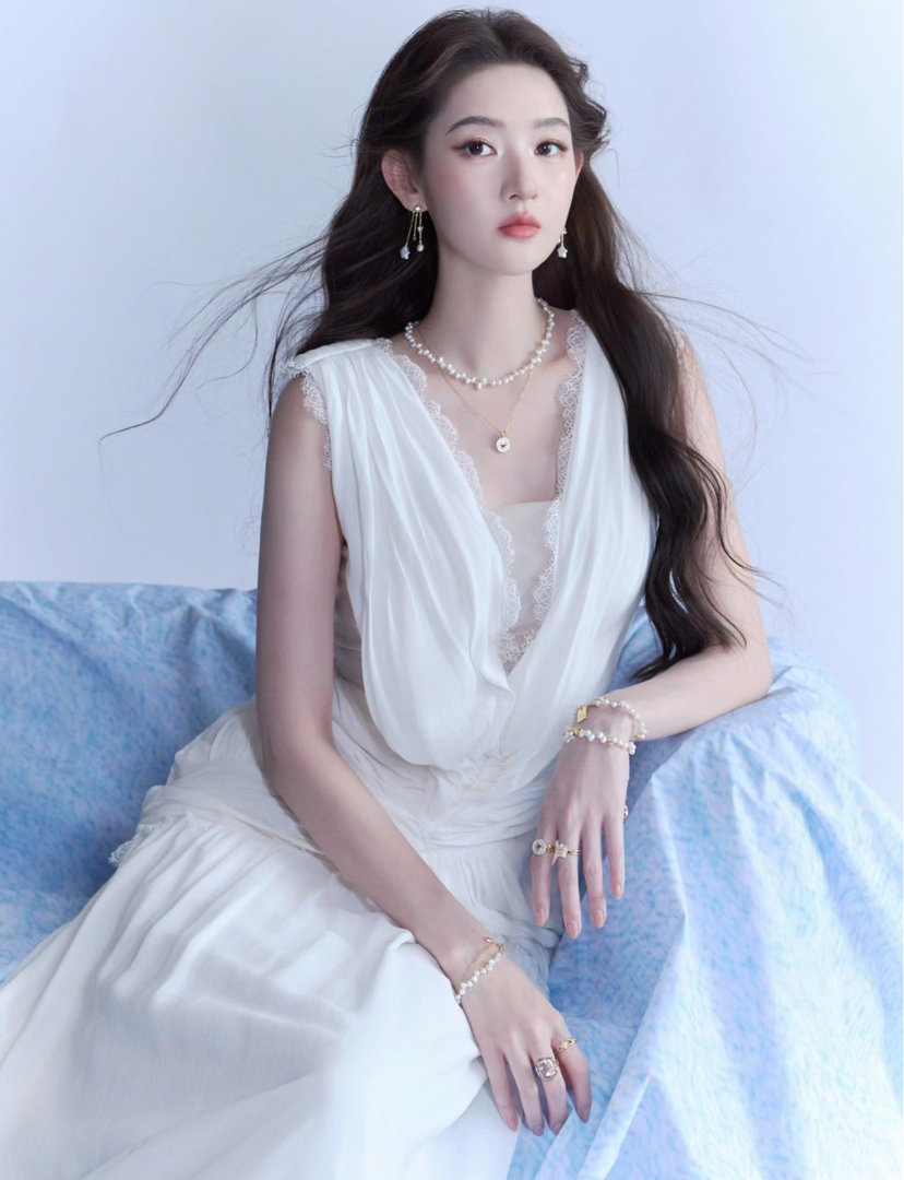 刘宇宁请客周柯宇王玉雯剧组王玉雯，内地女演员，毕业于北京舞蹈学院，拥有多年芭蕾功