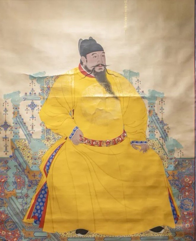 朱棣通过“靖难之役”篡位成功后，出于对宁王系和晋王系军事力量的极度不信任，为了防