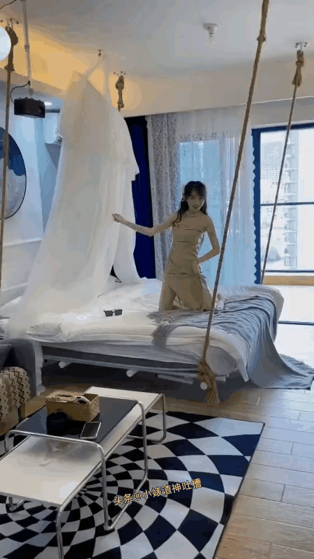 我睡觉时床是绝对不能动的，不知道为什么那么多人喜欢这种床