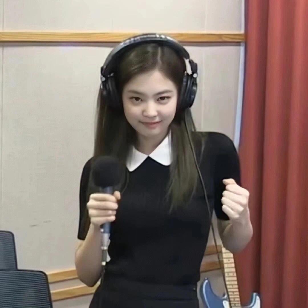 Jennie🍒🧀 