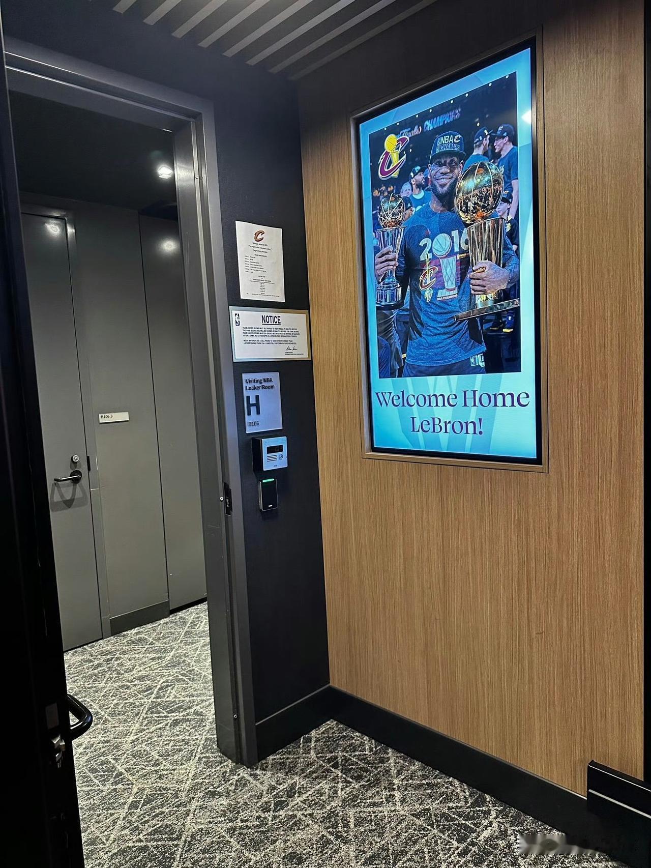 骑士队太暖心了！

今天，湖人队将做客克利夫兰挑战骑士队，作为骑士队史第一人，詹