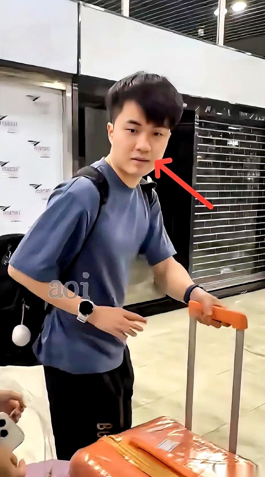 在刚刚拉开战幕的澳门冠军赛上，林昀儒重新站回了挡板内。
一个月前的横滨赛，他累得