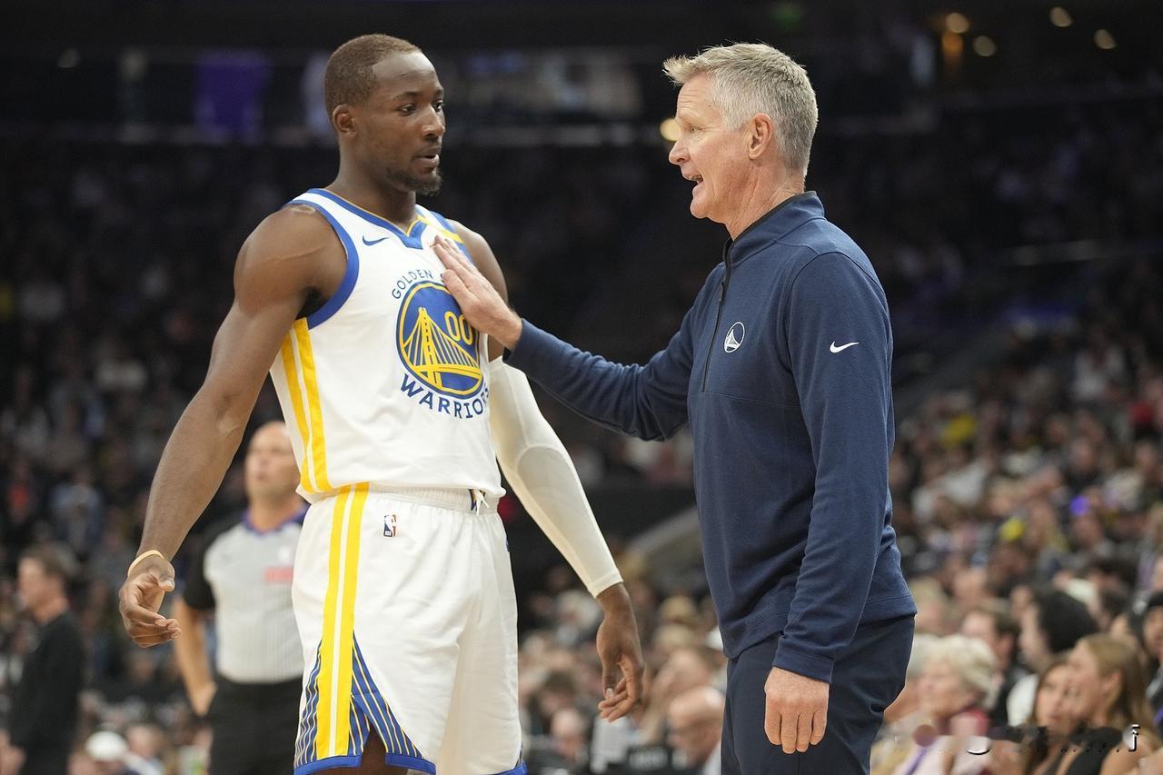 勇士为了压价库明加，做的也是够绝的！
本赛季库明加表现出色，三场比赛全部首发，场