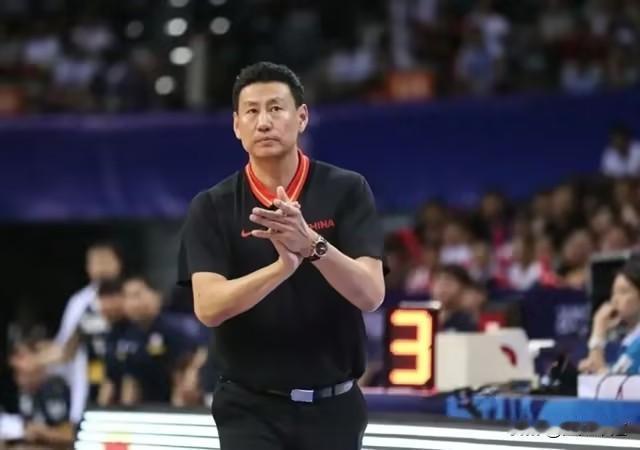 北京北汽男篮换帅，确认李楠接替许利民升任球队主教练，而许利民则明升暗贬，将担任俱