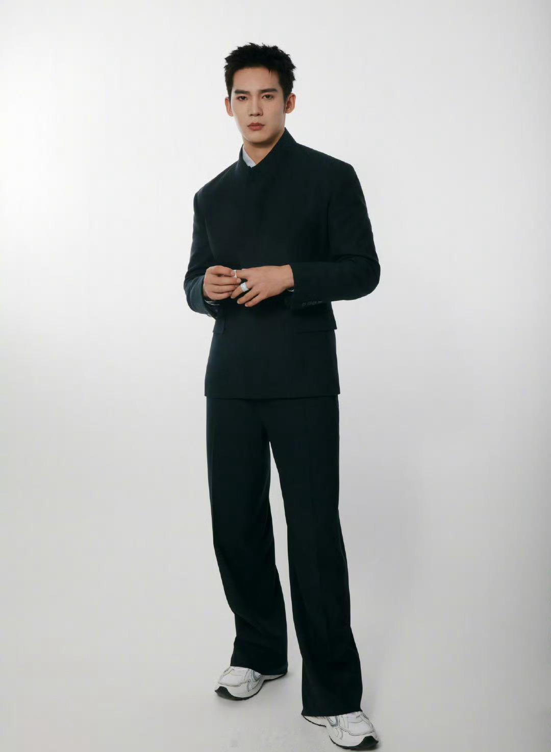 #迪奥官方ins认领title#迪奥官方ins最新更新认领title:于适 刘宪