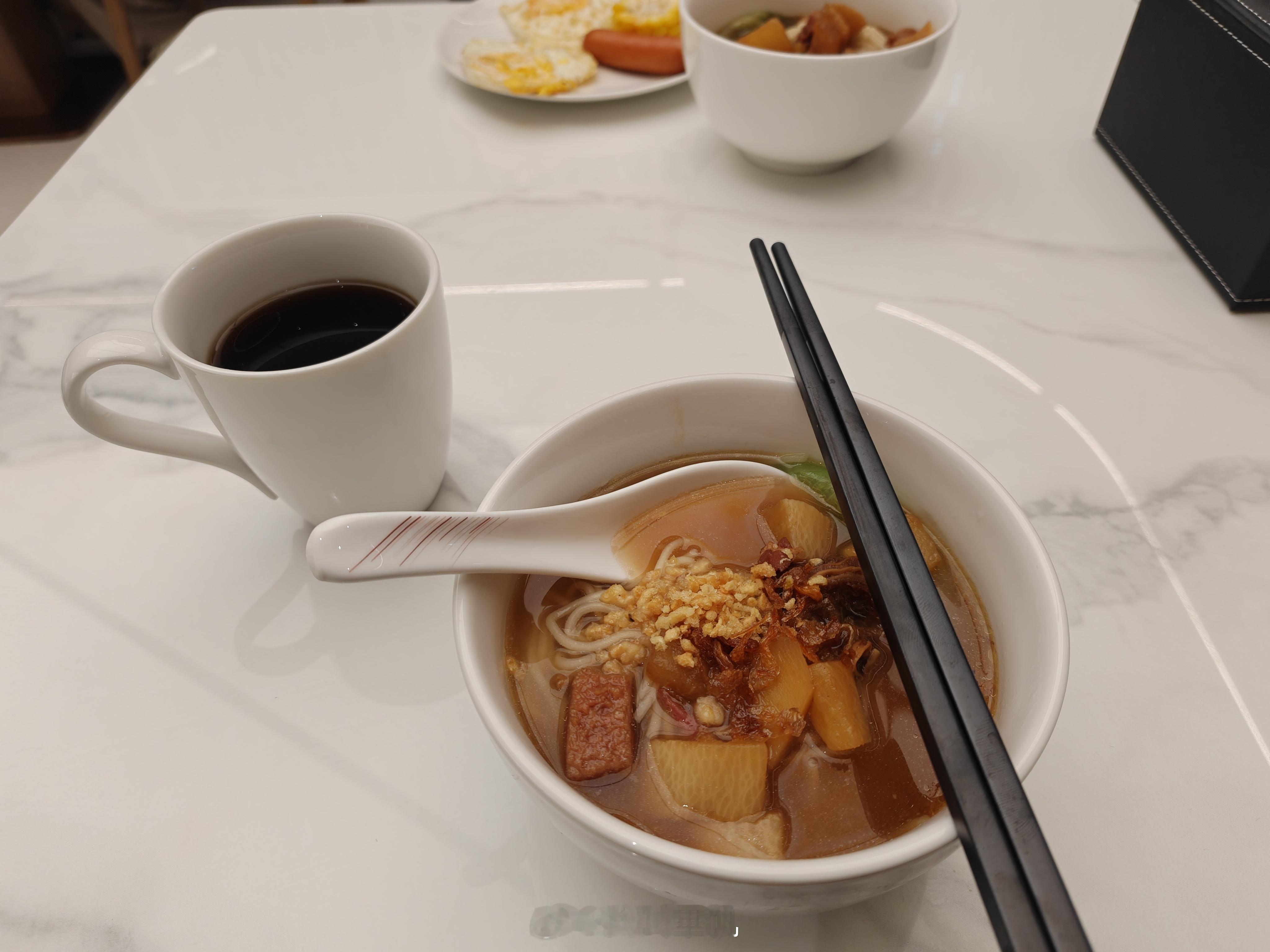 第一次来白云机场 T3，本来想着这航线楼有点大且不太方便，毕竟网络风评不太好！今