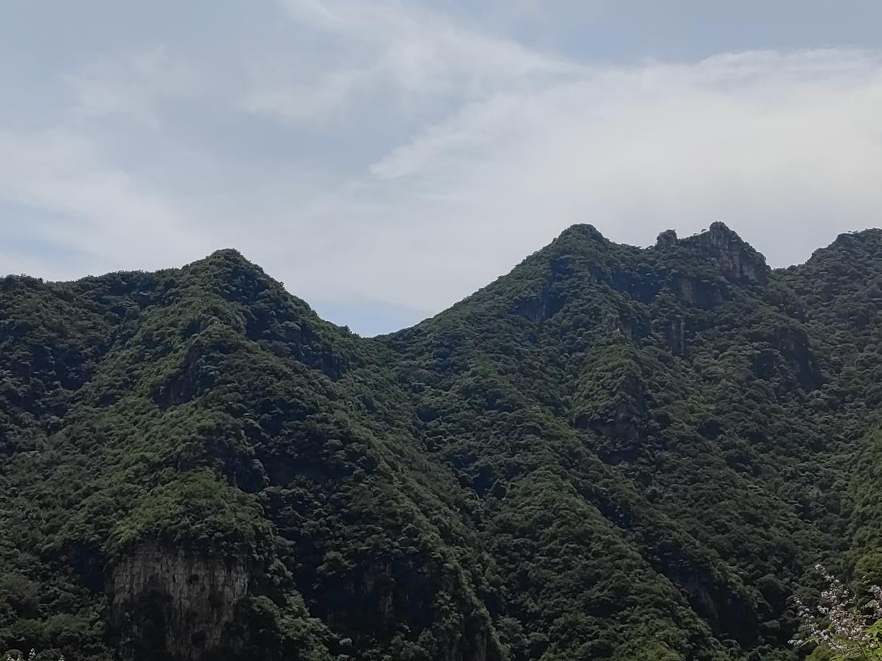 每天三件事。
第一件，修灯，一个灯口接线处开焊，拿到家电维修部焊接一下，不收费，