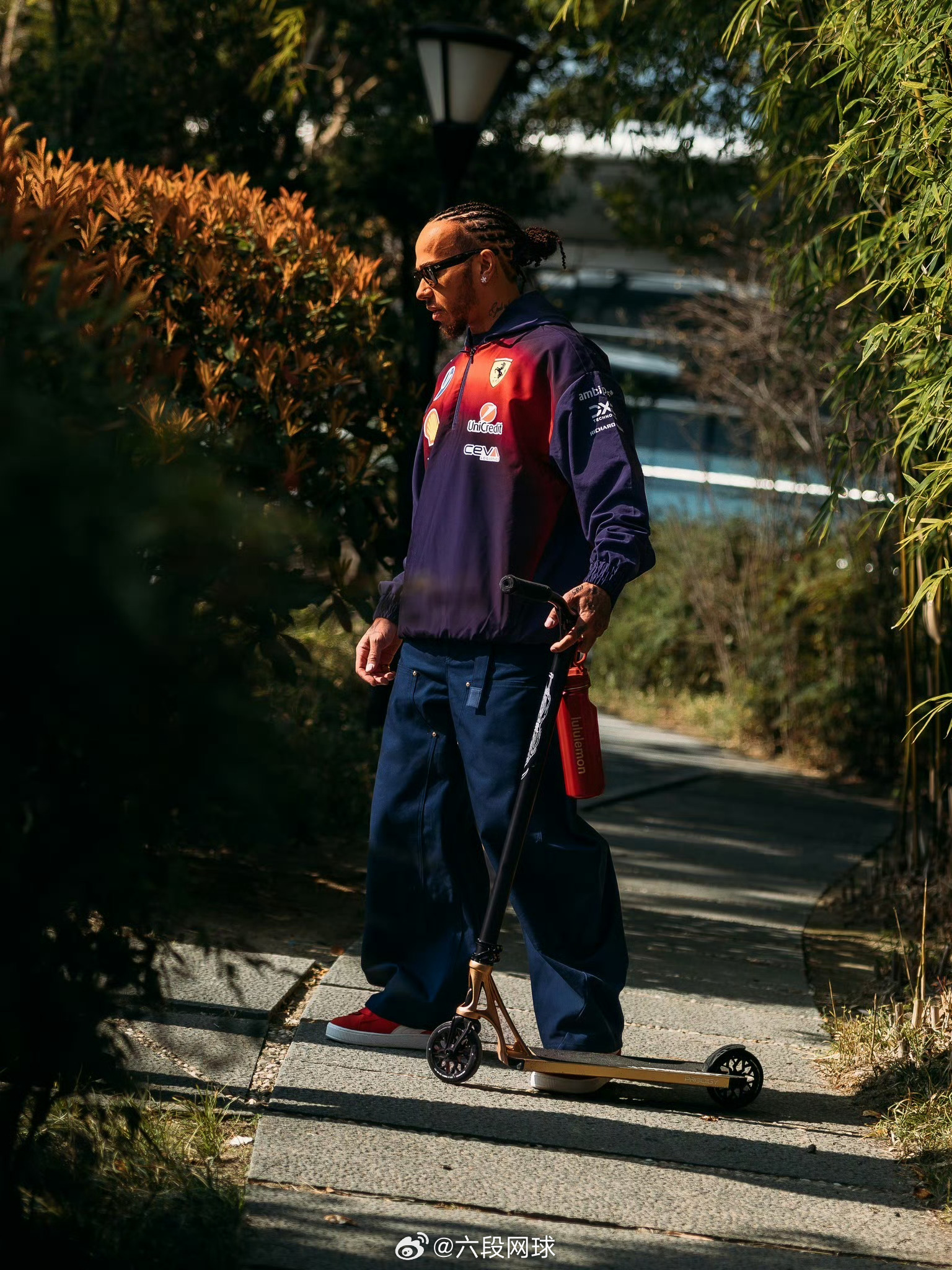 培养一个F1车手要多少钱综合多家媒体采访与业内人士透露的数据，培养一个F1车手大