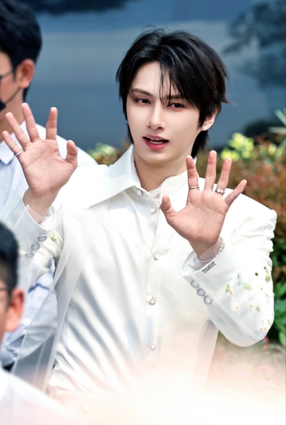 我的妈呀……美啊……JUN文俊辉©️今天又没追剧 tsndt