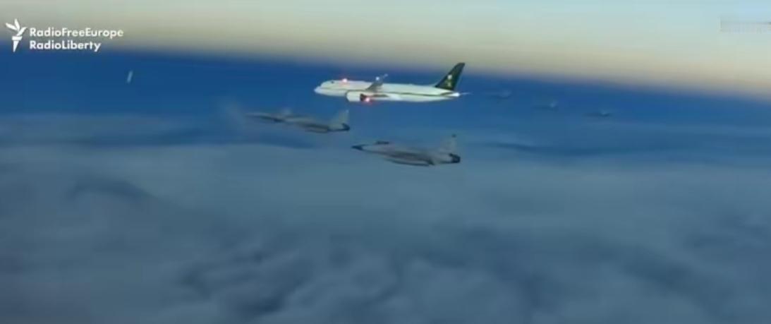 为伊朗谈判代表团专机保驾护航，巴基斯坦空军越来越自信！
        据海外媒