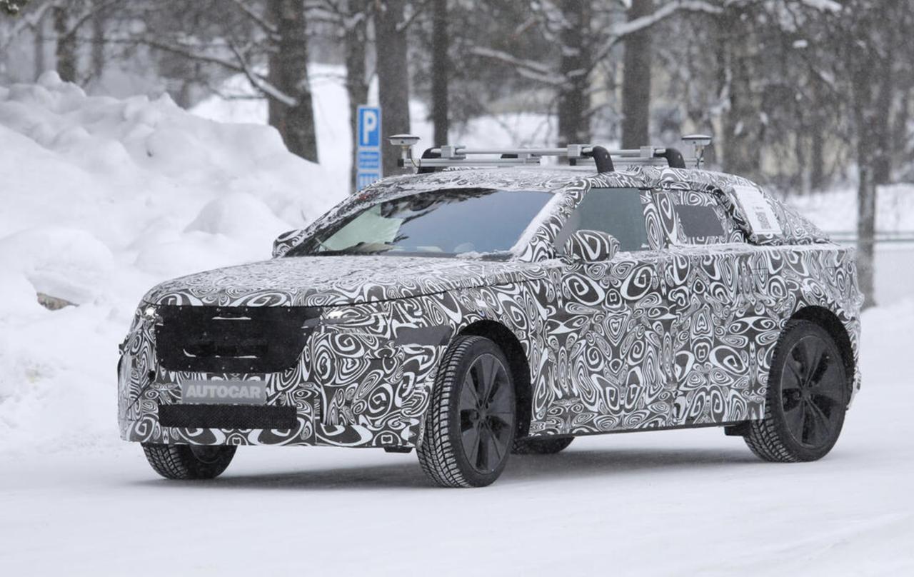 路虎揽胜下一代电动SUV谍照曝光
路虎揽胜预计将于今年晚些时候推出首款电动SUV