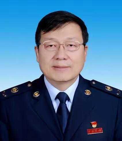 该来的总会到来，曾在甘肃税务系统工作超32年，还曾获得甘肃的省级五一劳动奖章的何