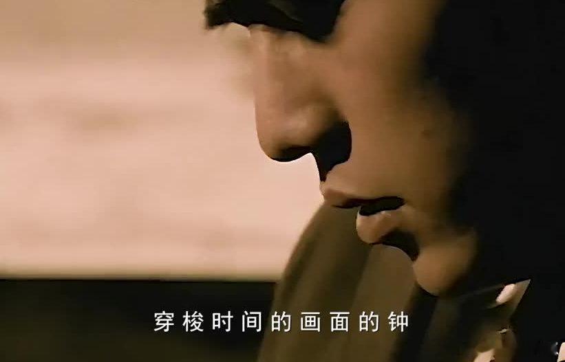 又开始听反方向的钟了 听反方向的钟时总在想，要是能回到十月一，哪怕再蹭一天水灵灵