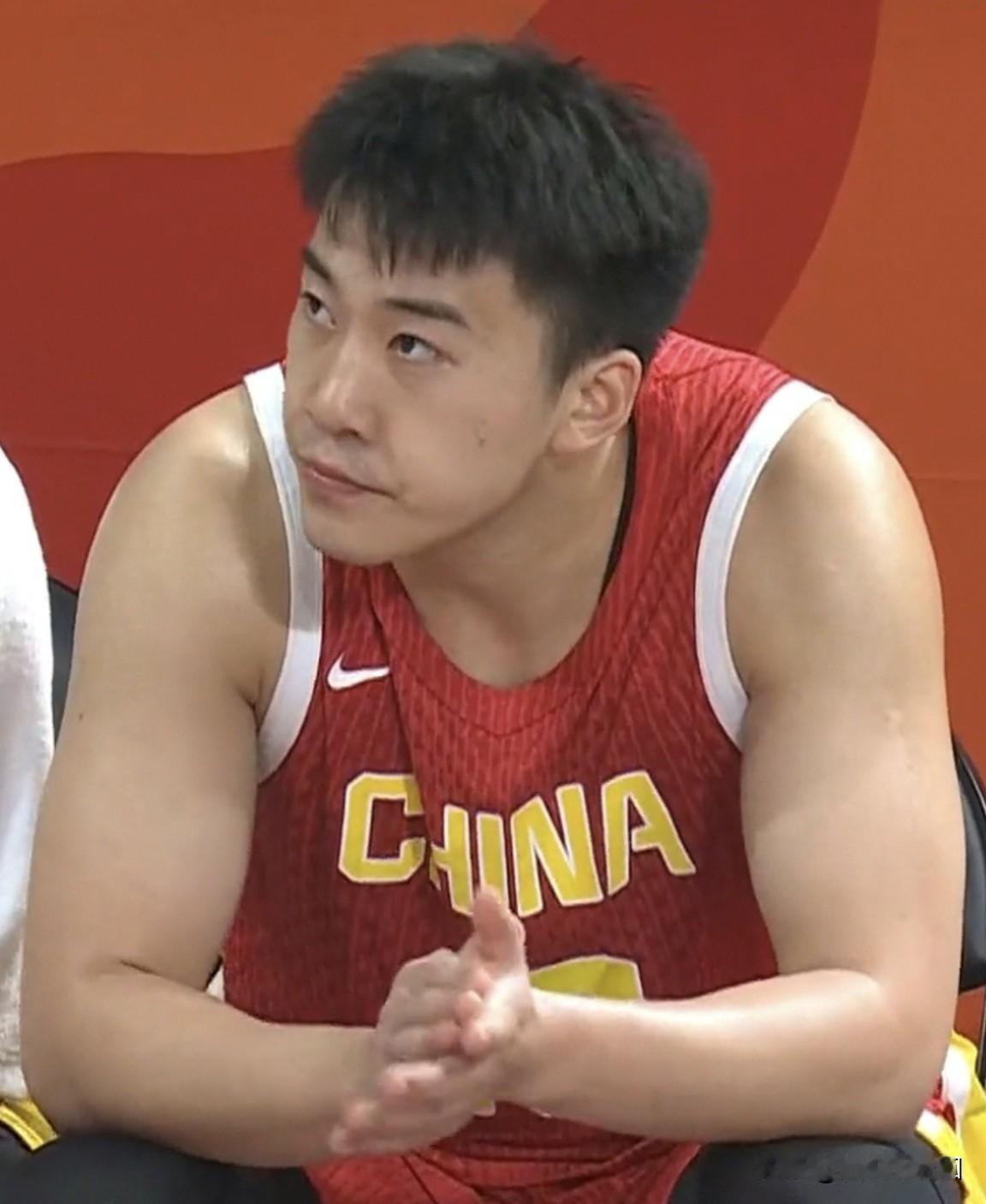 中国男篮三连胜可喜可贺，
但是情理之中，不能骄傲！

中国男篮三连胜的秘诀，
我