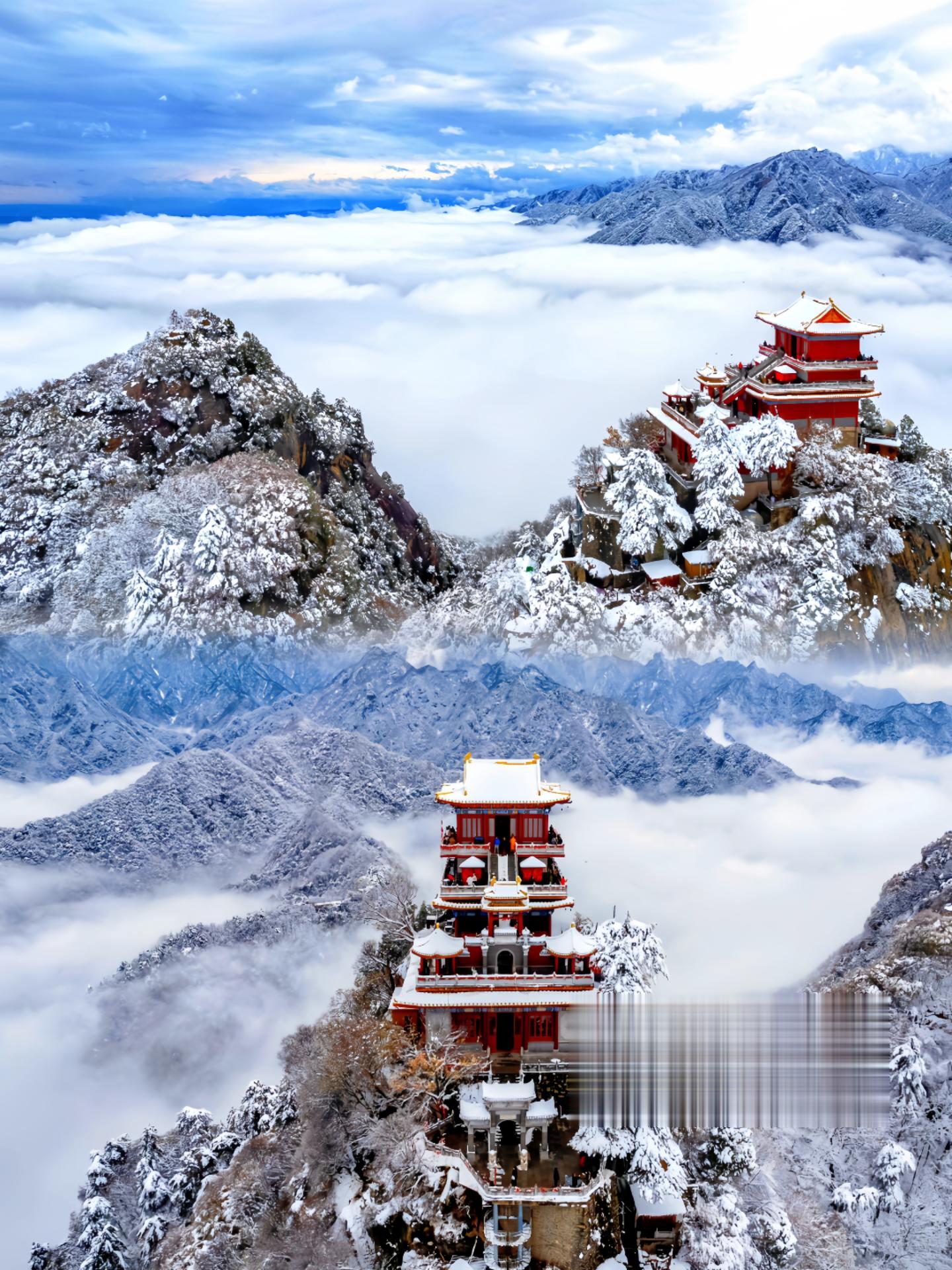 西安出发1h可达的“云顶天宫”赏雪祈福。🏔️终南有仙山 ✨山不见我 ...
