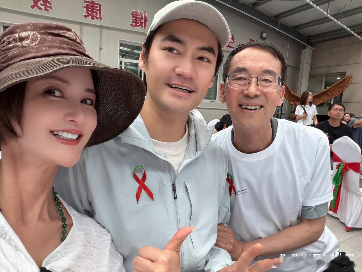 1.张歆艺年纪大了身体吃不消，也没有那么多精力再照顾孩子，就一直没答应袁弘想要生