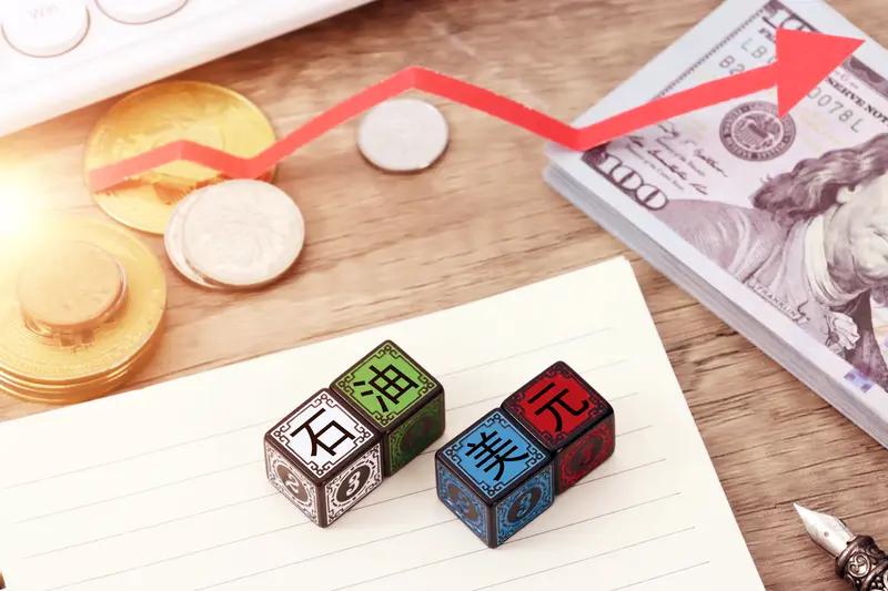 “石油美元体系”始于1973年，美国与沙特达成协议，让石油用美元结算，之后OPE