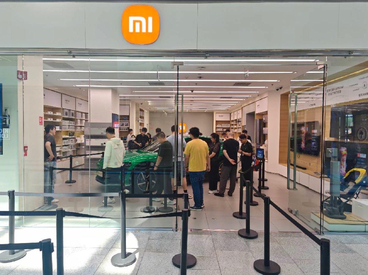 小米yu7现场门店，人满为患估计要复刻su7奇迹了 ​​​