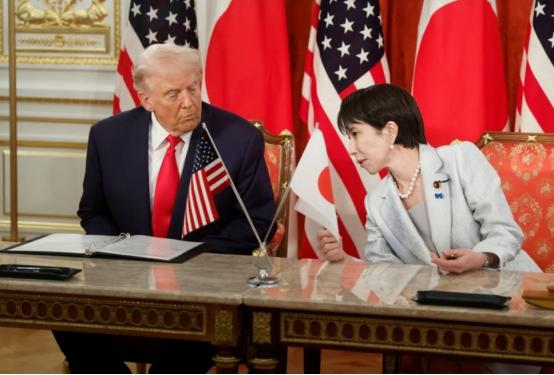 金正恩现身，朝鲜出手了！2025年12月24日，朝鲜试射新型远程防空导弹。日本：