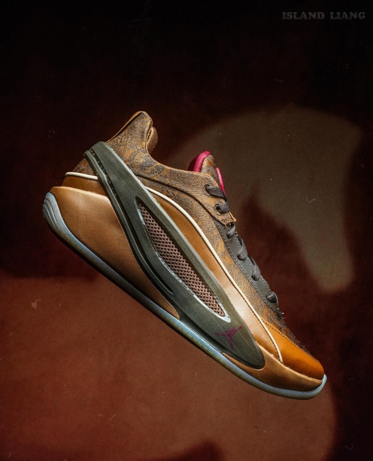 颜值打几分？东契奇Luka 5的中国马年新年配色。 