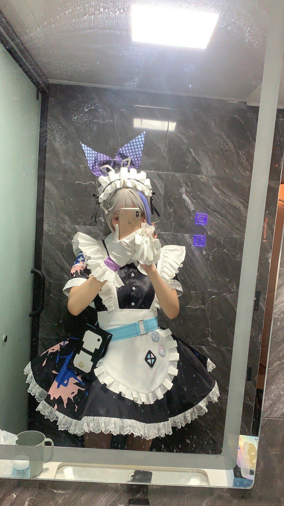 银狼女仆同人 ​​​