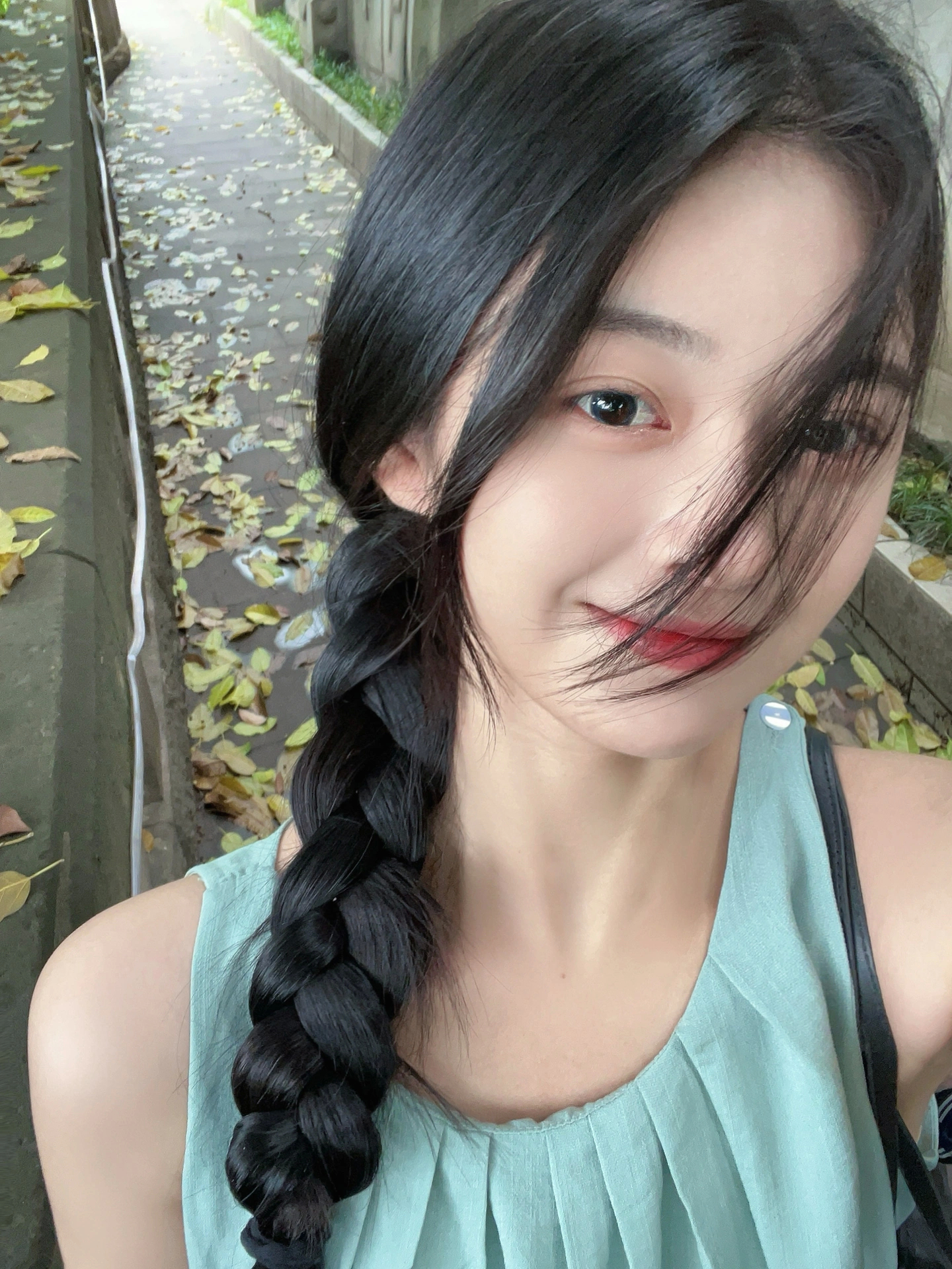 𝐒𝐡𝐚𝐫𝐞·清丽感头像 ​​​🍐 ​​​