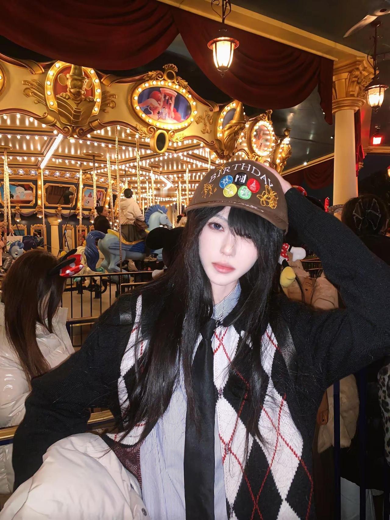 烟花绽放时怎么想让人掉眼泪呢？黑长直 少年感 中性风 穿搭