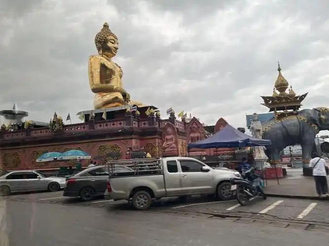 缅北与昆明距离近，与仰光距离远，这种地理现象背后是缅甸对15万平方公里土地的长期