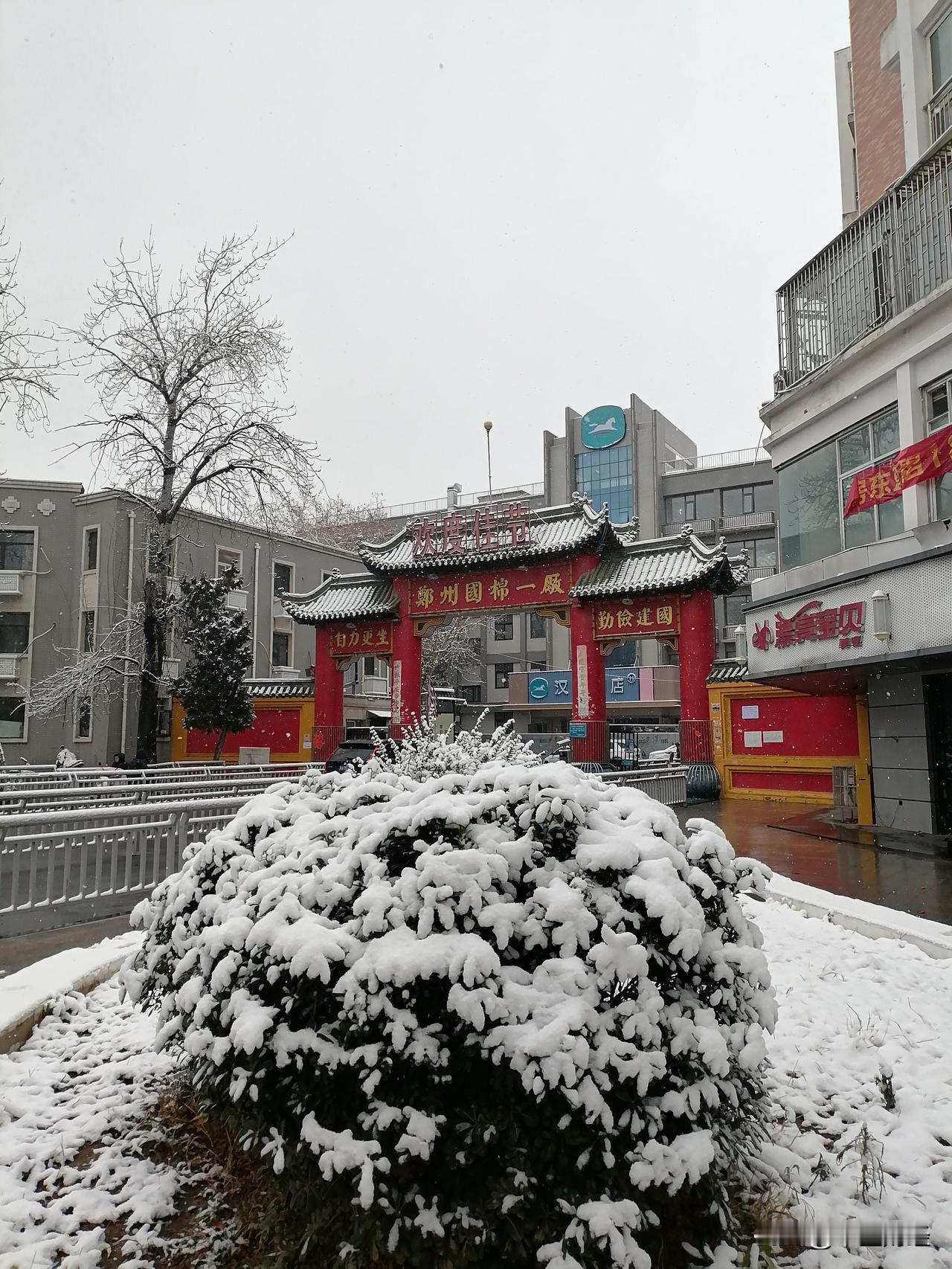 人的一生最大的财富是什么? 我觉得人一生最大的财富是‌健康‌。没有健康，自由、金