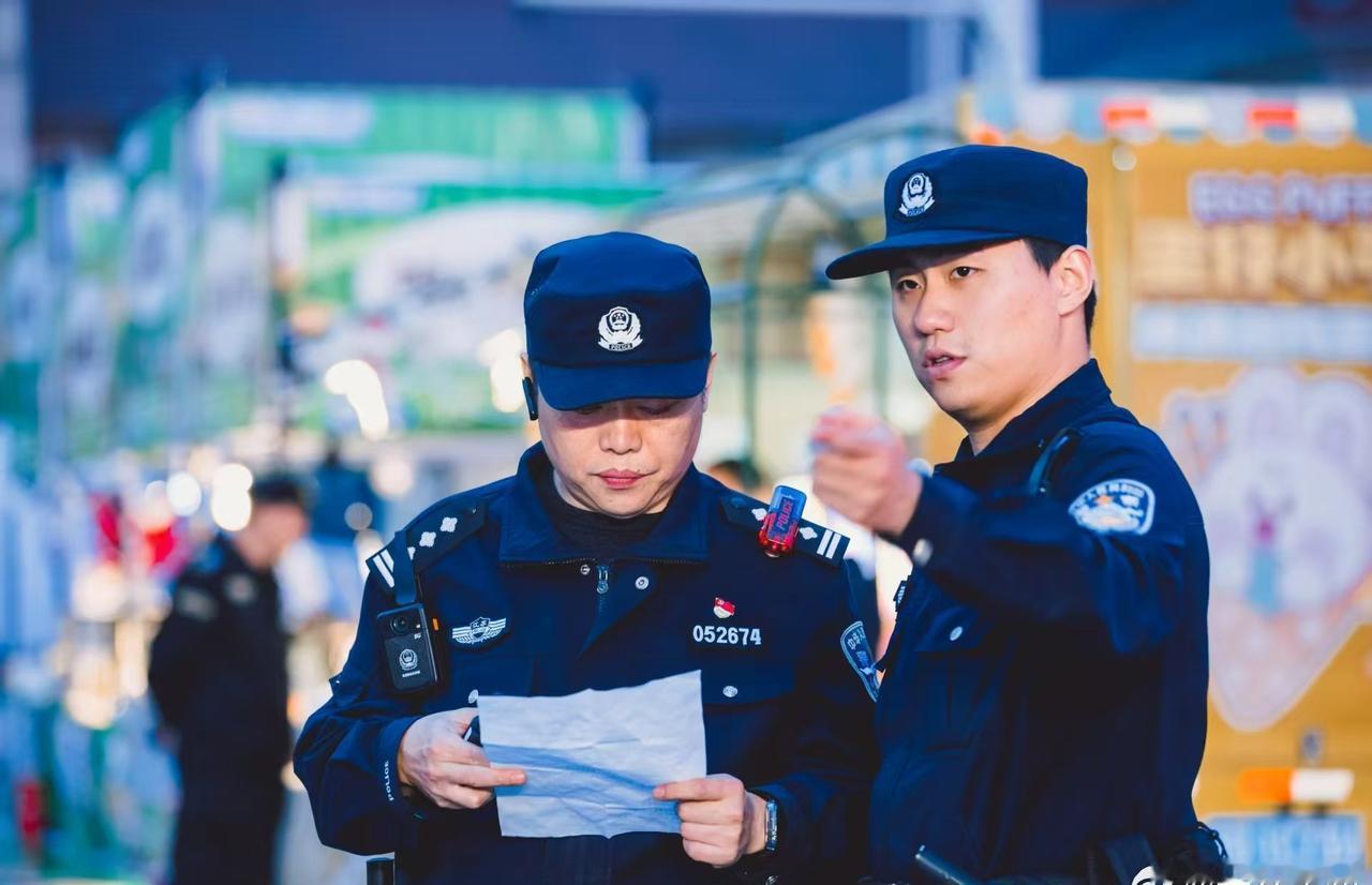 【警心守护文化宫 爱心帮扶暖夕阳】天宁公安分局局前街派出所教导员靠前指挥、周密部